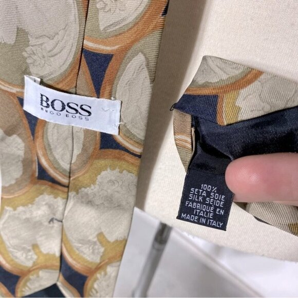 Vintage Boss Hugo Boss Black Tan Cameo Print 100% Silk Tie - Picture 3 of 9